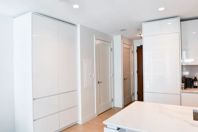 $6,000 | 135 Seaport Boulevard, Unit 1201, Boston, MA 02210