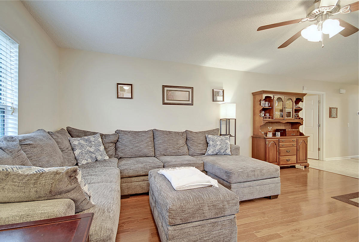 512 State Rd S-8-977, Unit 1620103035 Moncks Corner, SC 29461 - Photo 6 of 24 Living/Dining