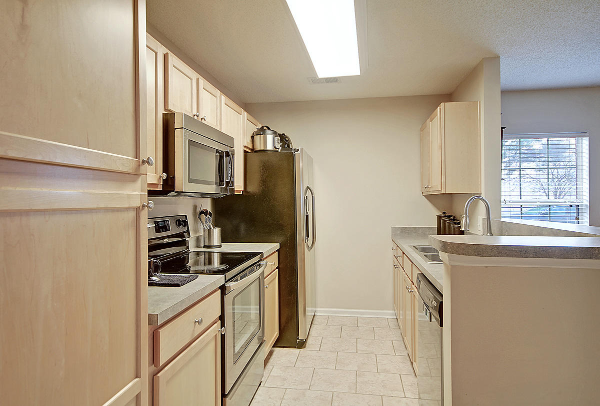 512 State Rd S-8-977, Unit 1620103035 Moncks Corner, SC 29461 - Photo 9 of 24 Kitchen