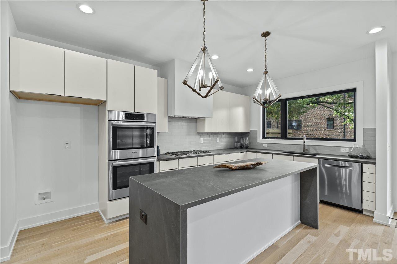 219 Hargrove Street Durham, NC 27701 - Photo 6 of 27