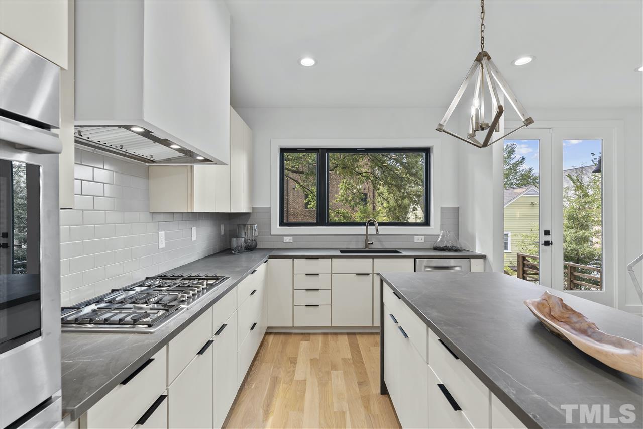 219 Hargrove Street Durham, NC 27701 - Photo 7 of 27