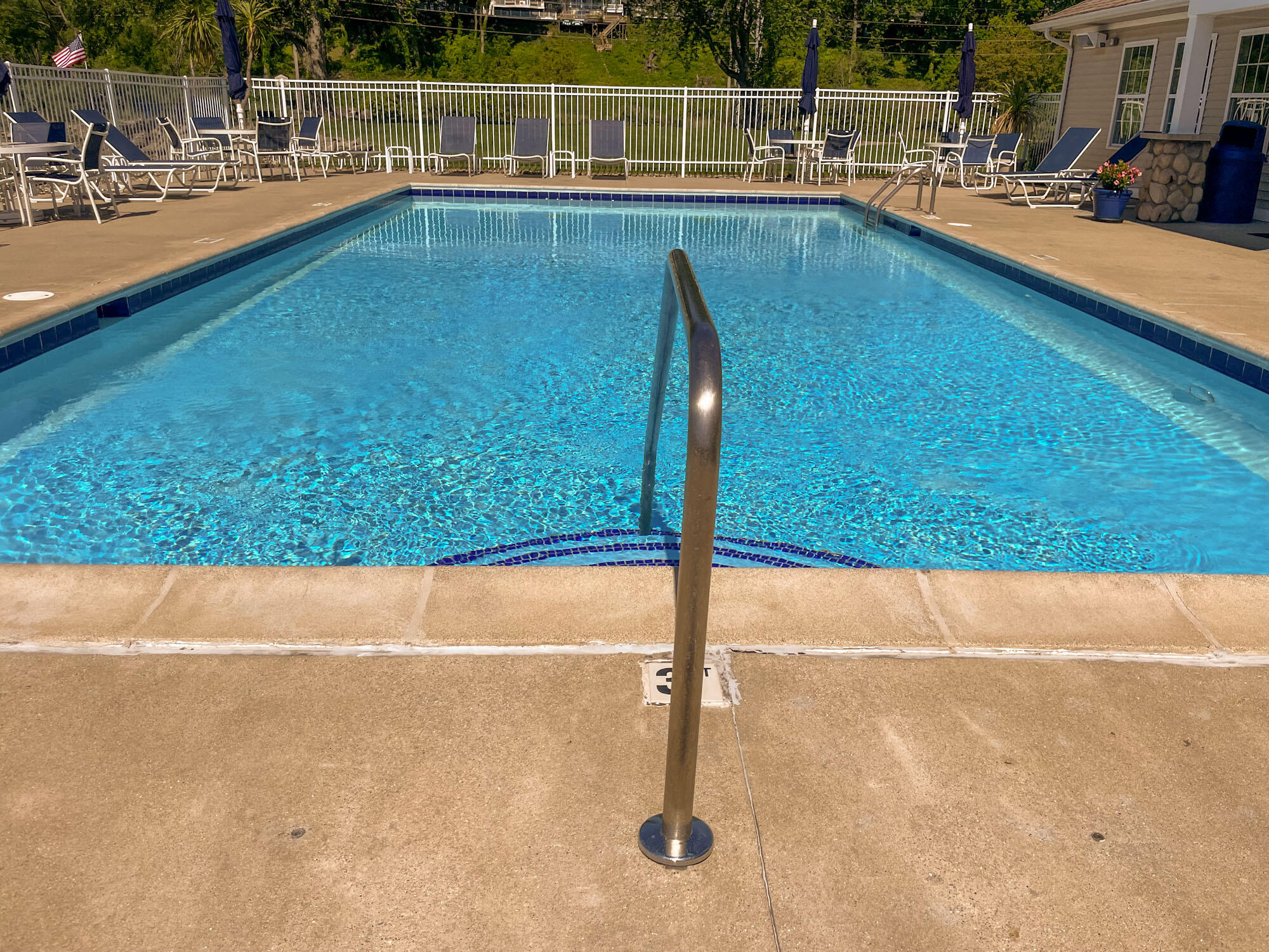 398 Anchors Way, Unit 87S St. Joseph, MI 49085 - Photo 14 of 16 pool 3
