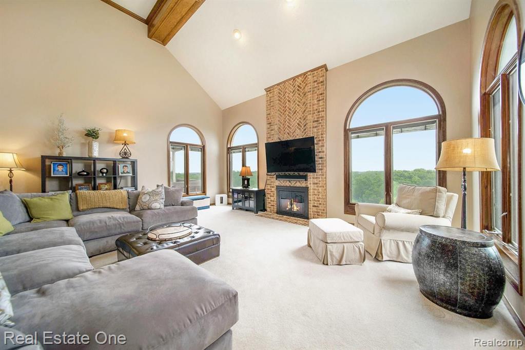 2938 Eagle Court Rochester Hills, MI 48309 - Photo 14 of 63