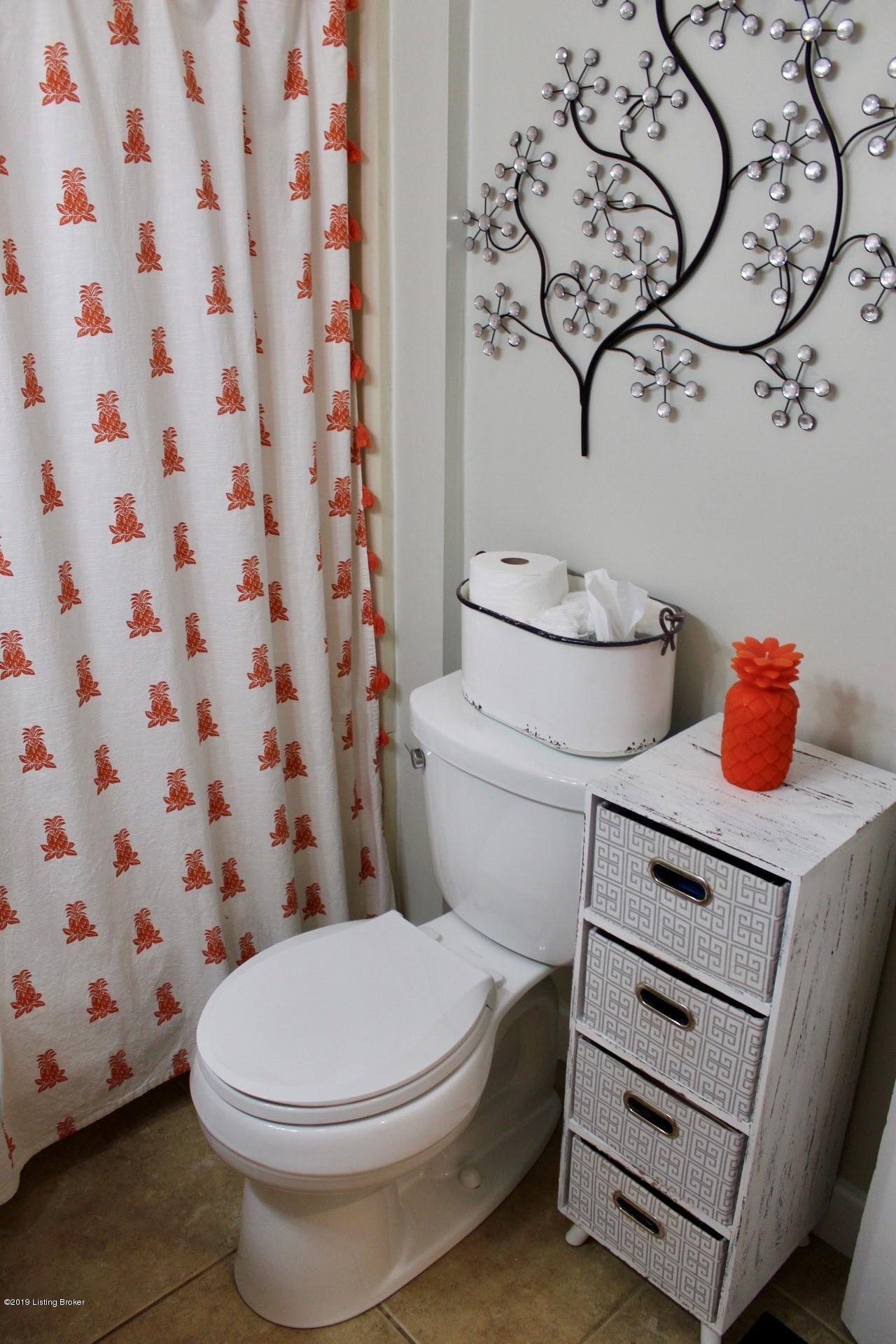 212 Iola Road Louisville, KY 40207 - Photo 19 of 29 212 Iola RdBathroom_2