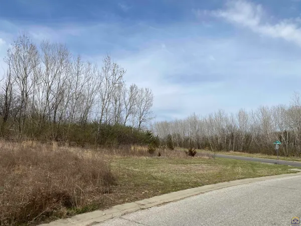 $12,000 | 4621 Southwest Lincolnshire Road, Topeka, KS 66610