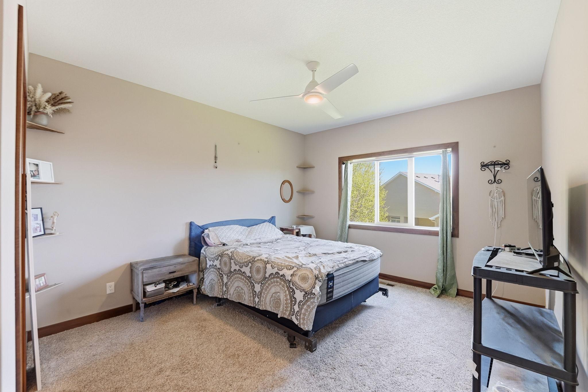 8011 Winfield Road Rockford, MN 55373 - Photo 15 of 24