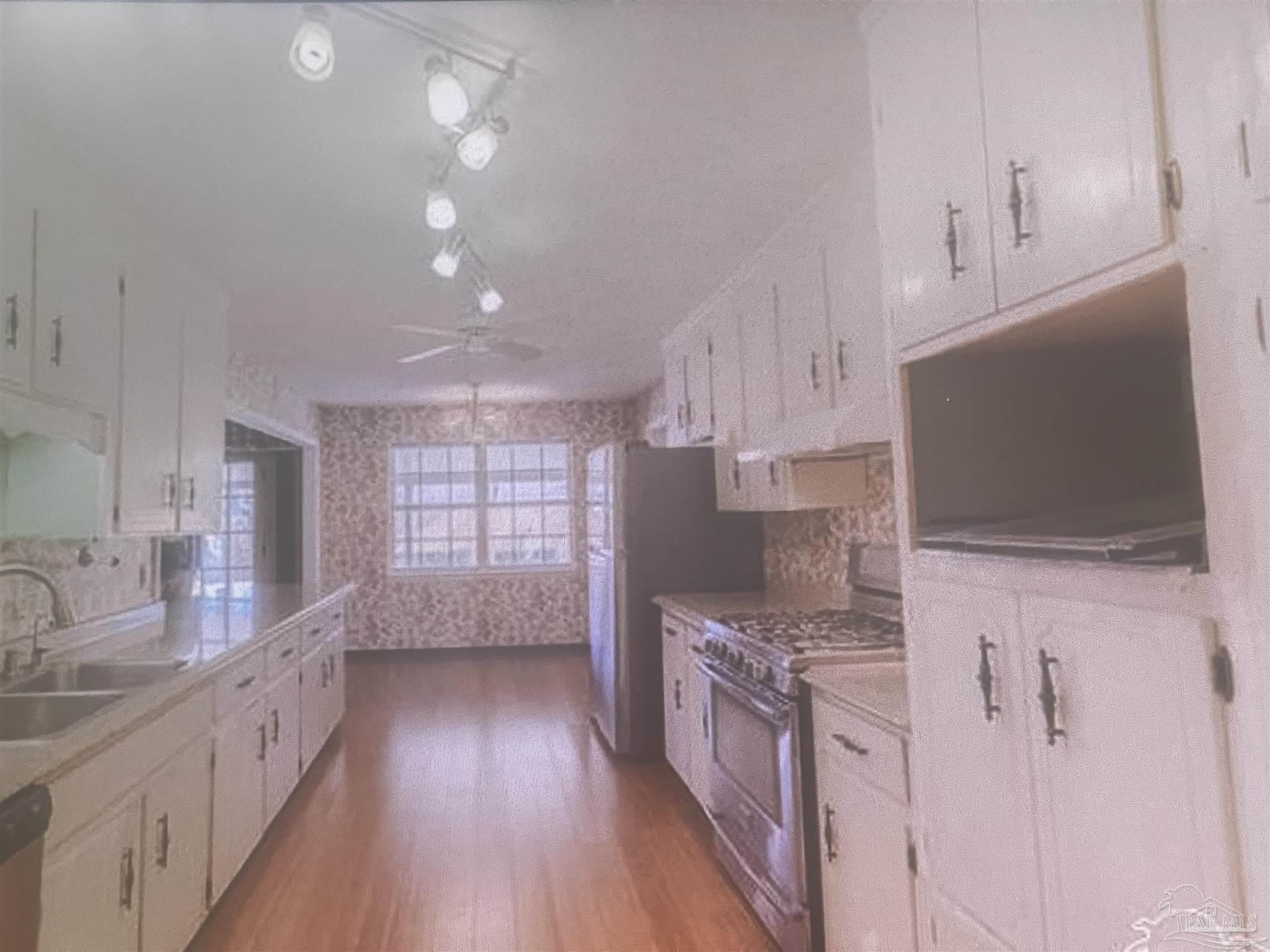 5700 Adelyn Road Pensacola, FL 32504 - Photo 12 of 12 Gallery Image 12