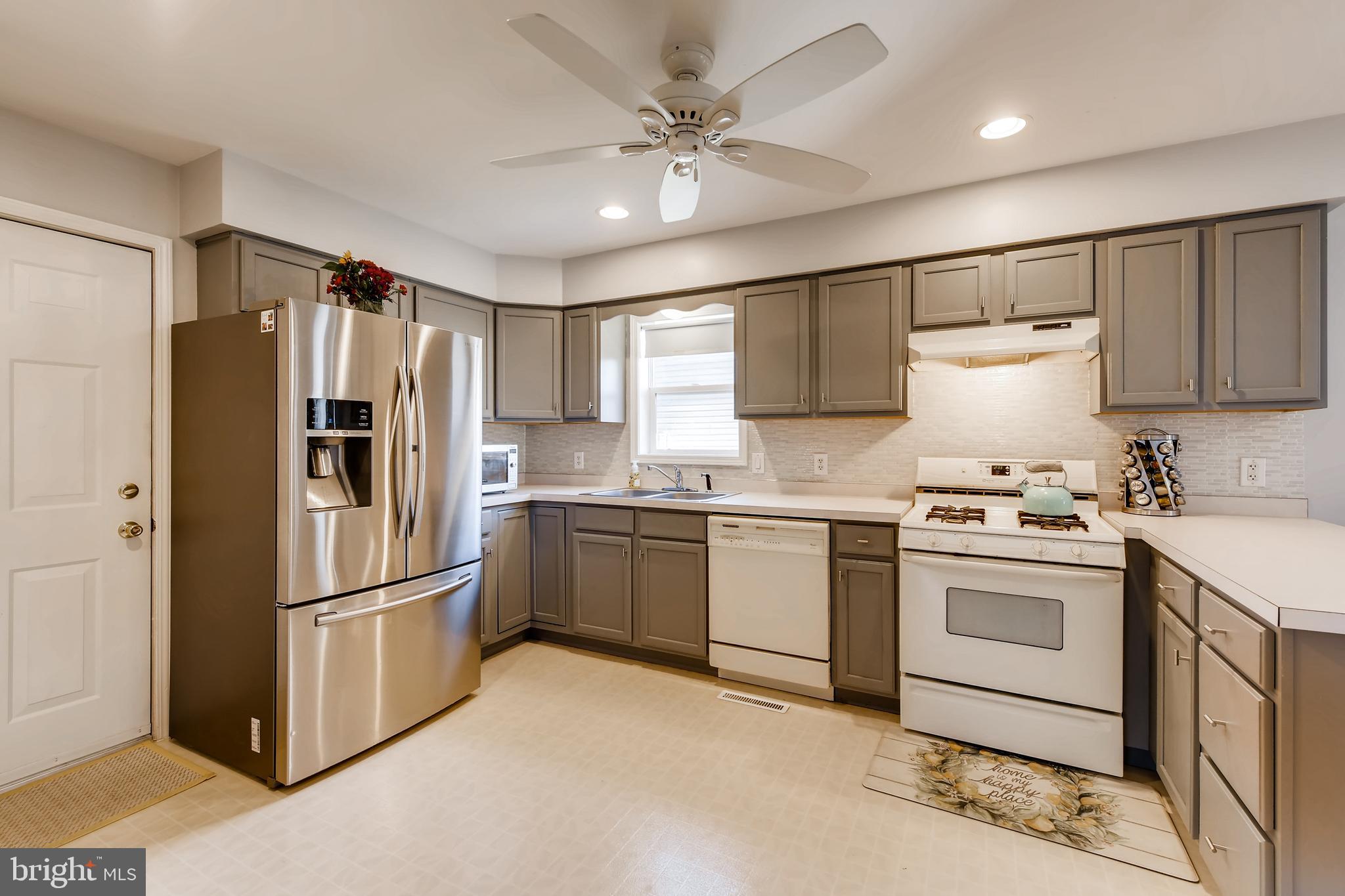 7108 Oliverwood Road Baltimore, MD 21220 - Photo 10 of 27