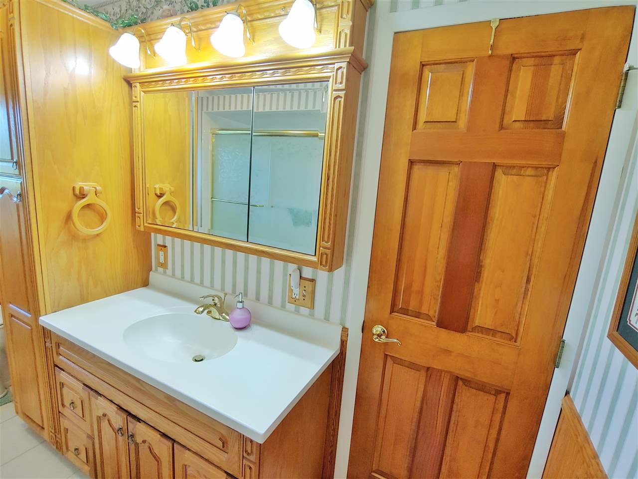 2635 Lone Road Freeland, MI 48623 - Photo 38 of 67
