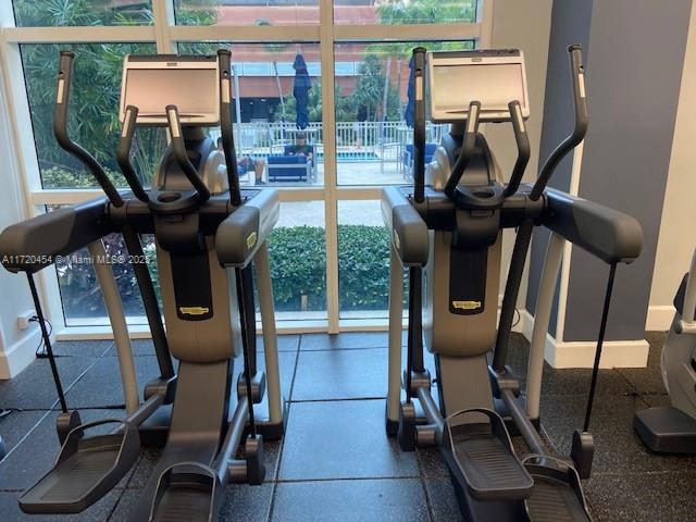 2001 Biscayne Boulevard, Unit 2504 Miami, FL 33137 - Photo 35 of 41