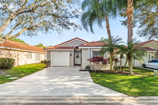 $419,900 | 6680 Green Island Circle, Lake Worth, FL 33463