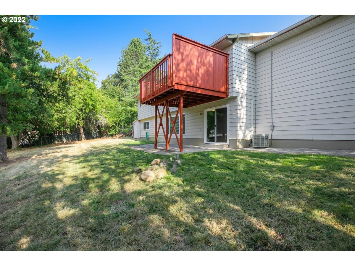 1725 Southwest 29th Court Gresham, OR 97080 - Photo 21 of 23 Gallery Image 21