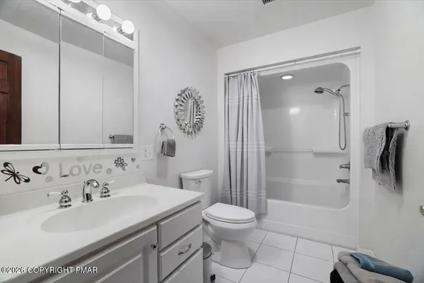 $1,100,000 | 355 Washington Road, Carbondale, PA 18407