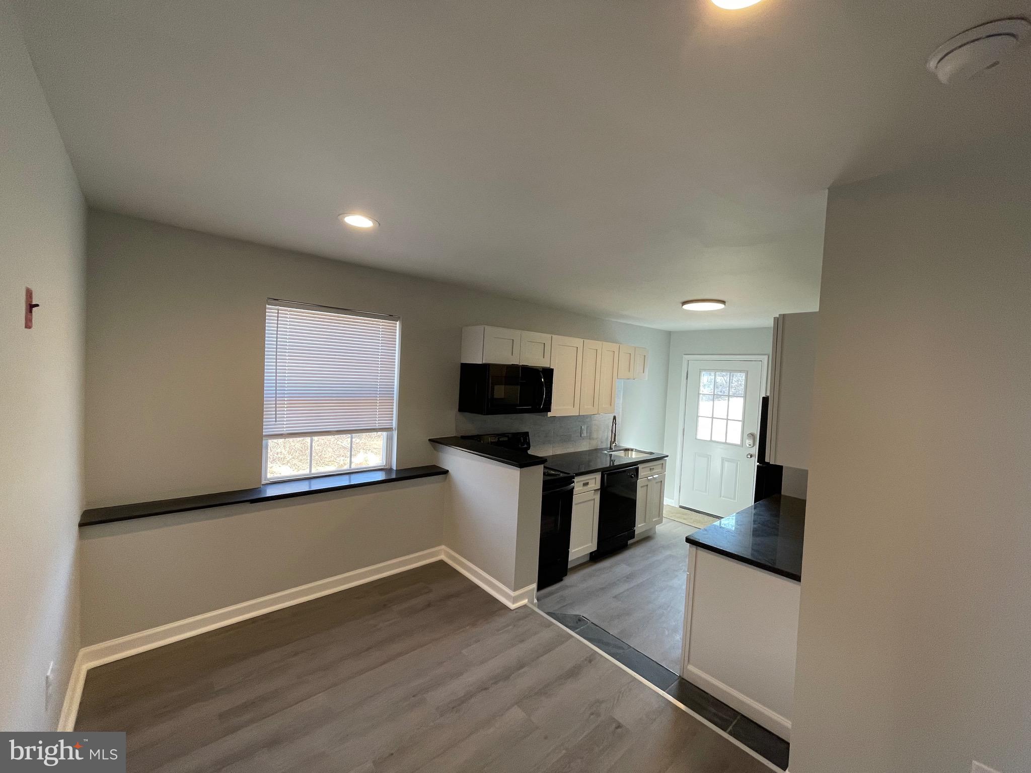 1710 Lower Rocky Dale Road Green Lane, PA 18054 - Photo 5 of 43 Unit 1