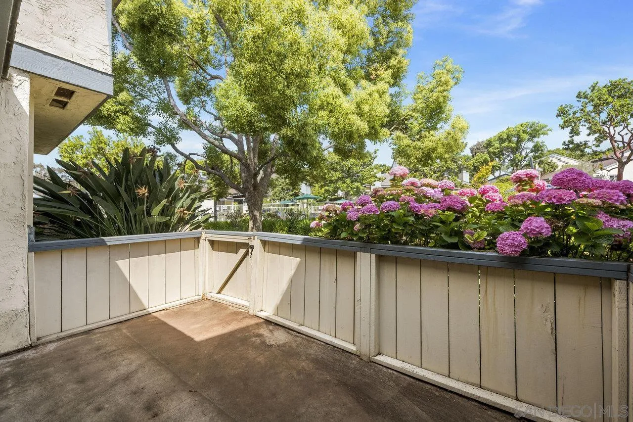 143 Cerco Rosado San Marcos, CA 92069 - Photo 25 of 28