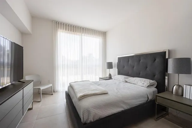 $12,500 | 401 North Birch Road, Unit TH7, Fort Lauderdale, FL 33304