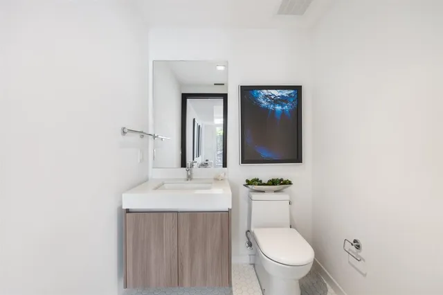 $12,500 | 401 North Birch Road, Unit TH7, Fort Lauderdale, FL 33304