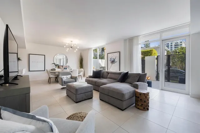 $12,500 | 401 North Birch Road, Unit TH7, Fort Lauderdale, FL 33304