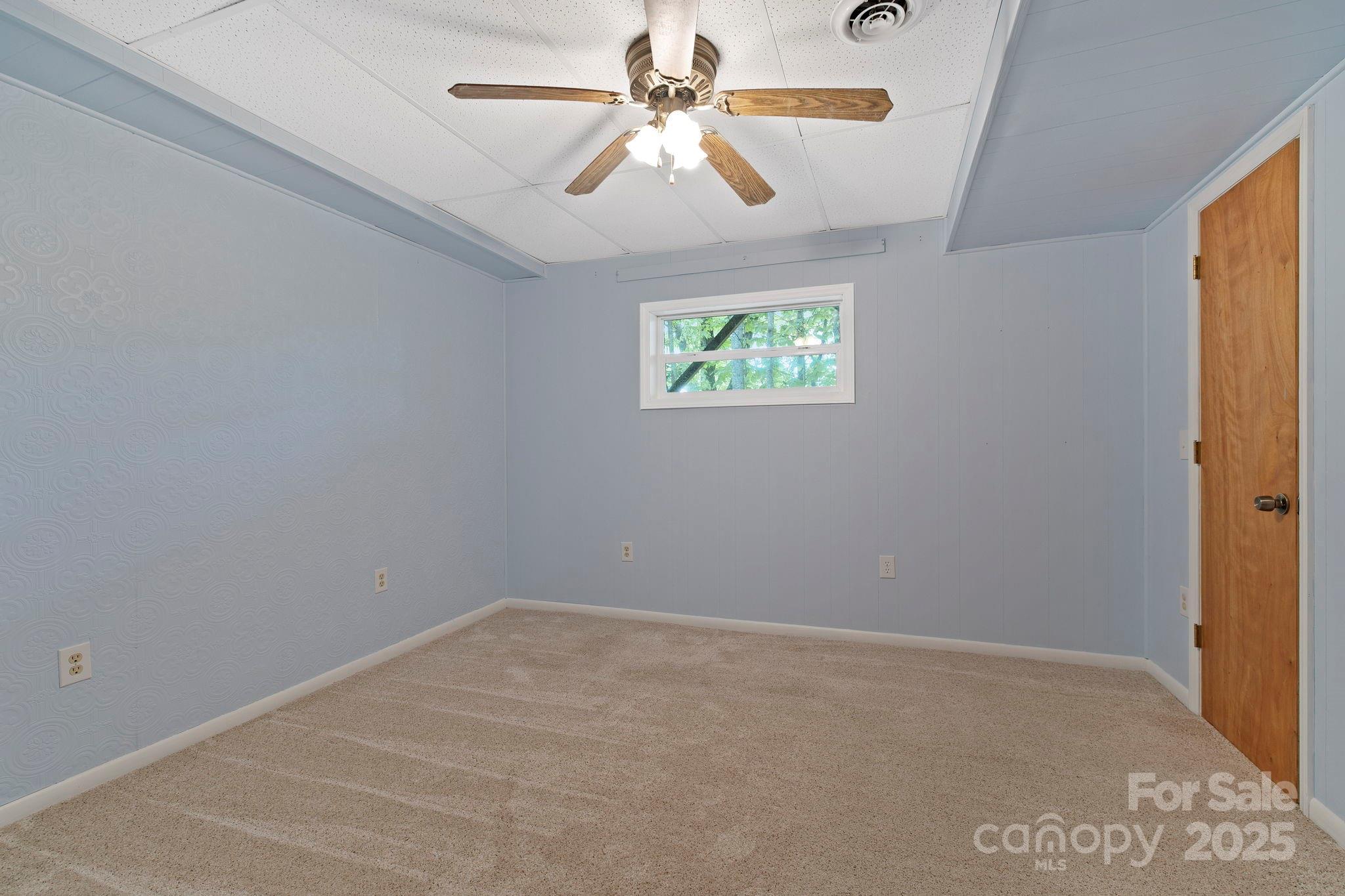 909 Pearson Falls Road Saluda, NC 28773 - Photo 26 of 41 Gallery Image 26