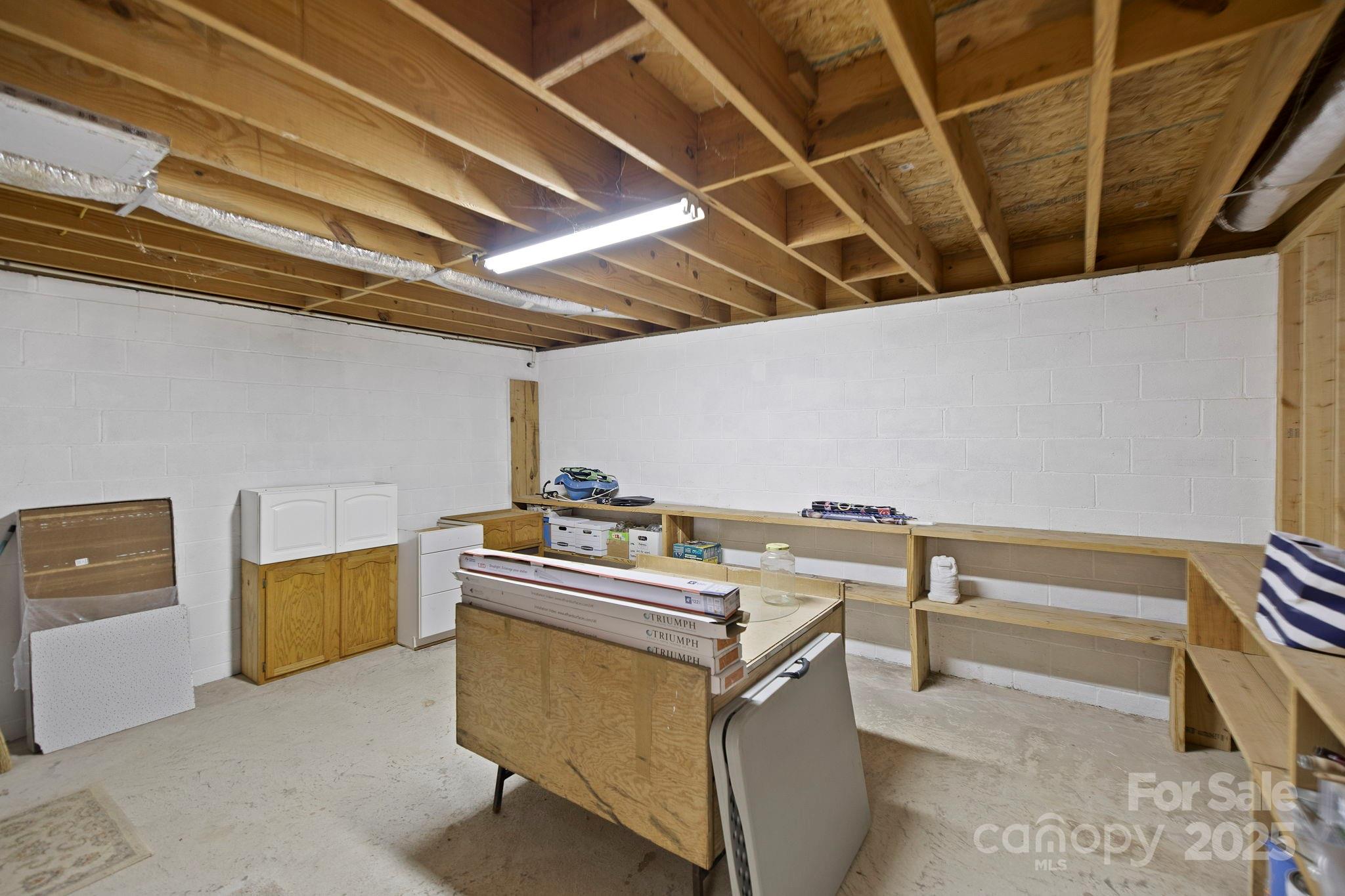 909 Pearson Falls Road Saluda, NC 28773 - Photo 36 of 41 Gallery Image 36