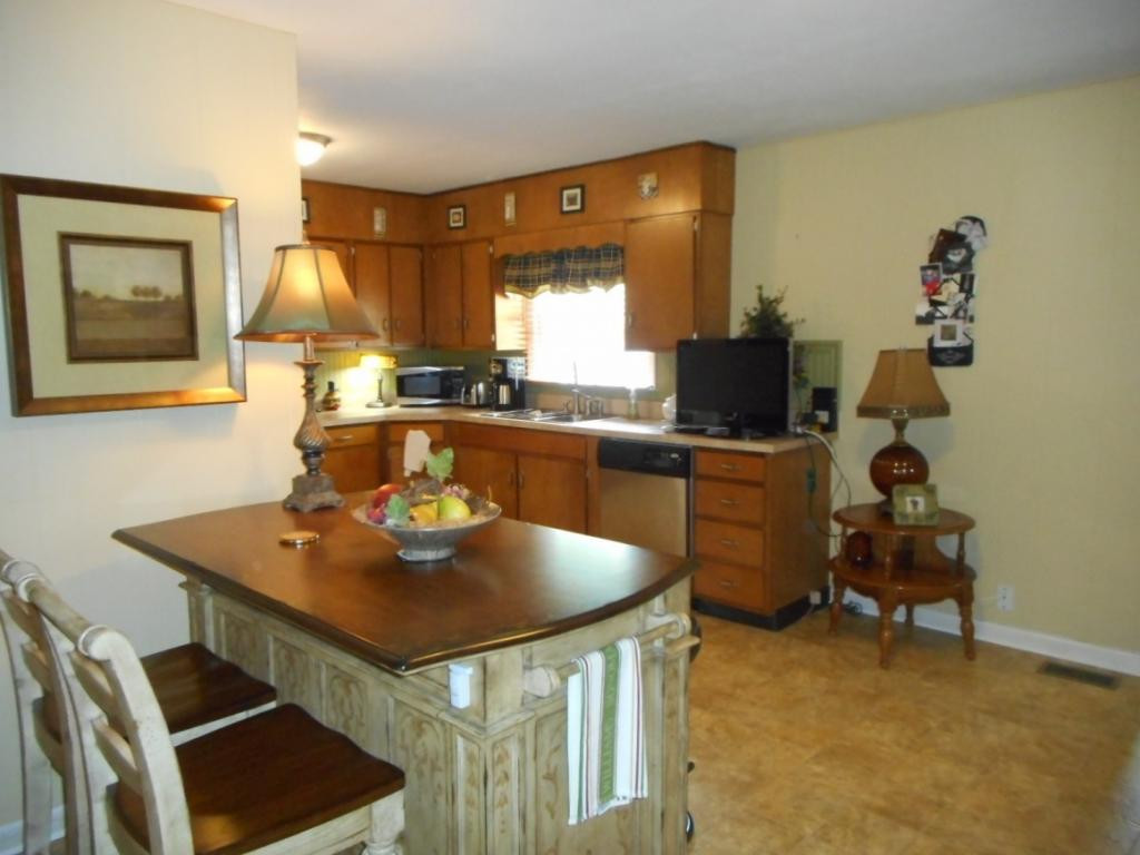 116 Woodhaven Road Johnson City, TN 37601 - Photo 4 of 28 Photo 4