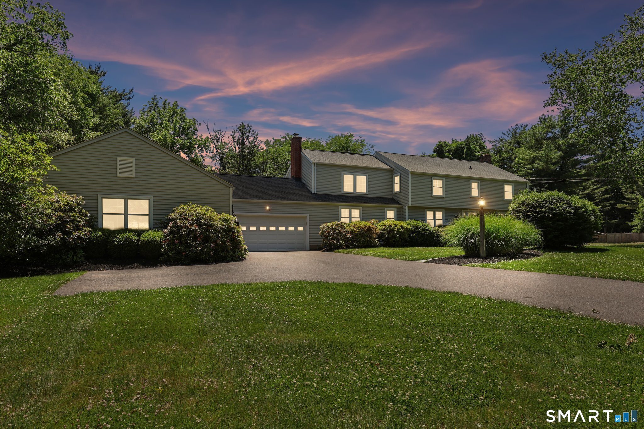 181 Farms Village Road Simsbury, CT 06092 - Photo 1 of 29 Gallery Image 1