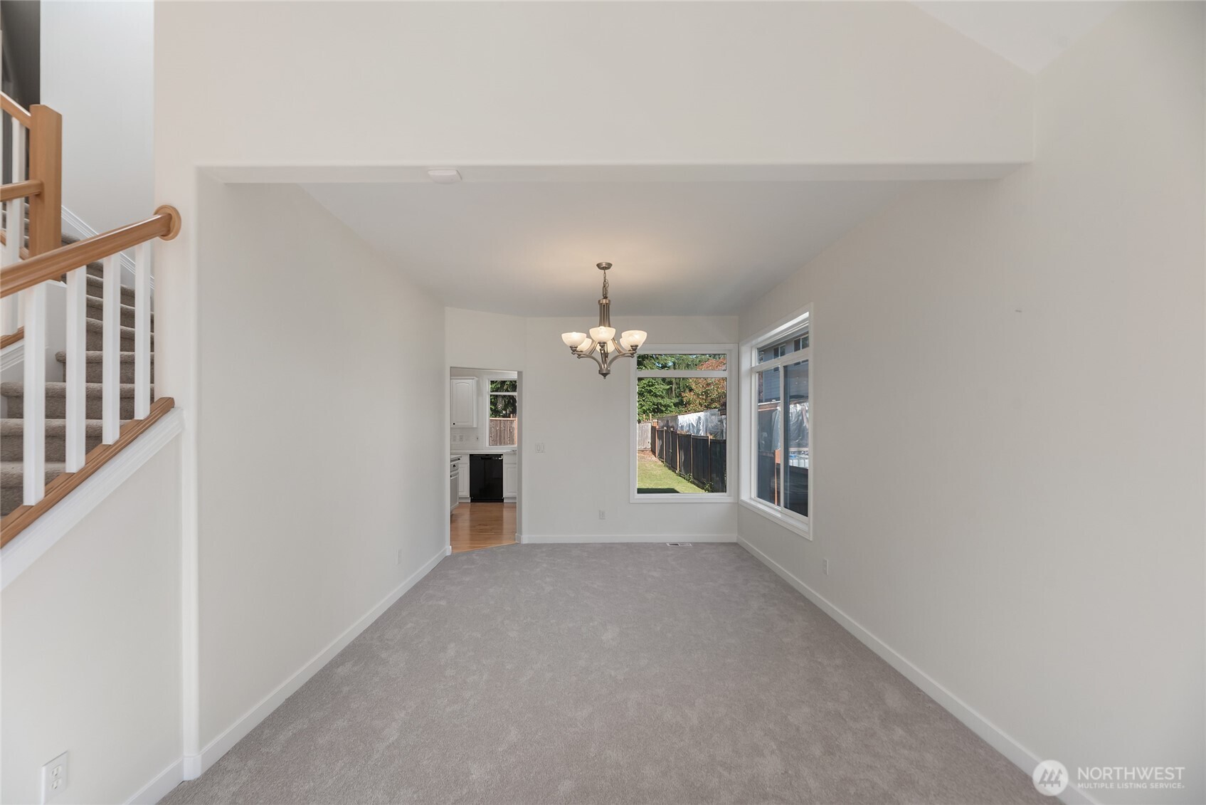 765 Vashon Avenue Northeast Renton, WA 98059 - Photo 6 of 27