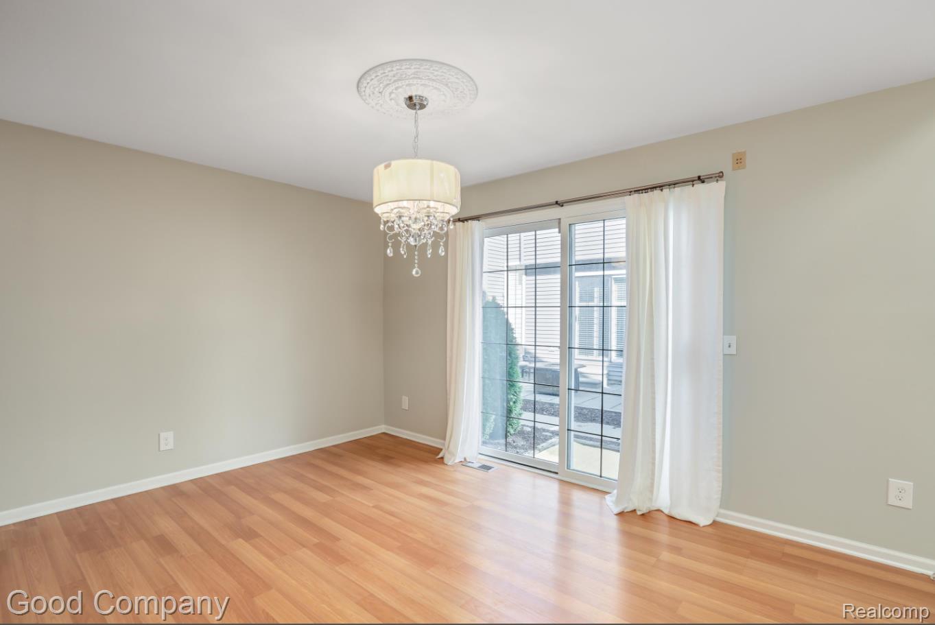 617 South Crooks Road Clawson, MI 48017 - Photo 11 of 28 Gallery Image 11