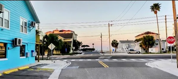 $289,900 | 13343 Gulf Boulevard, Unit D14, St. Petersburg, FL 33708