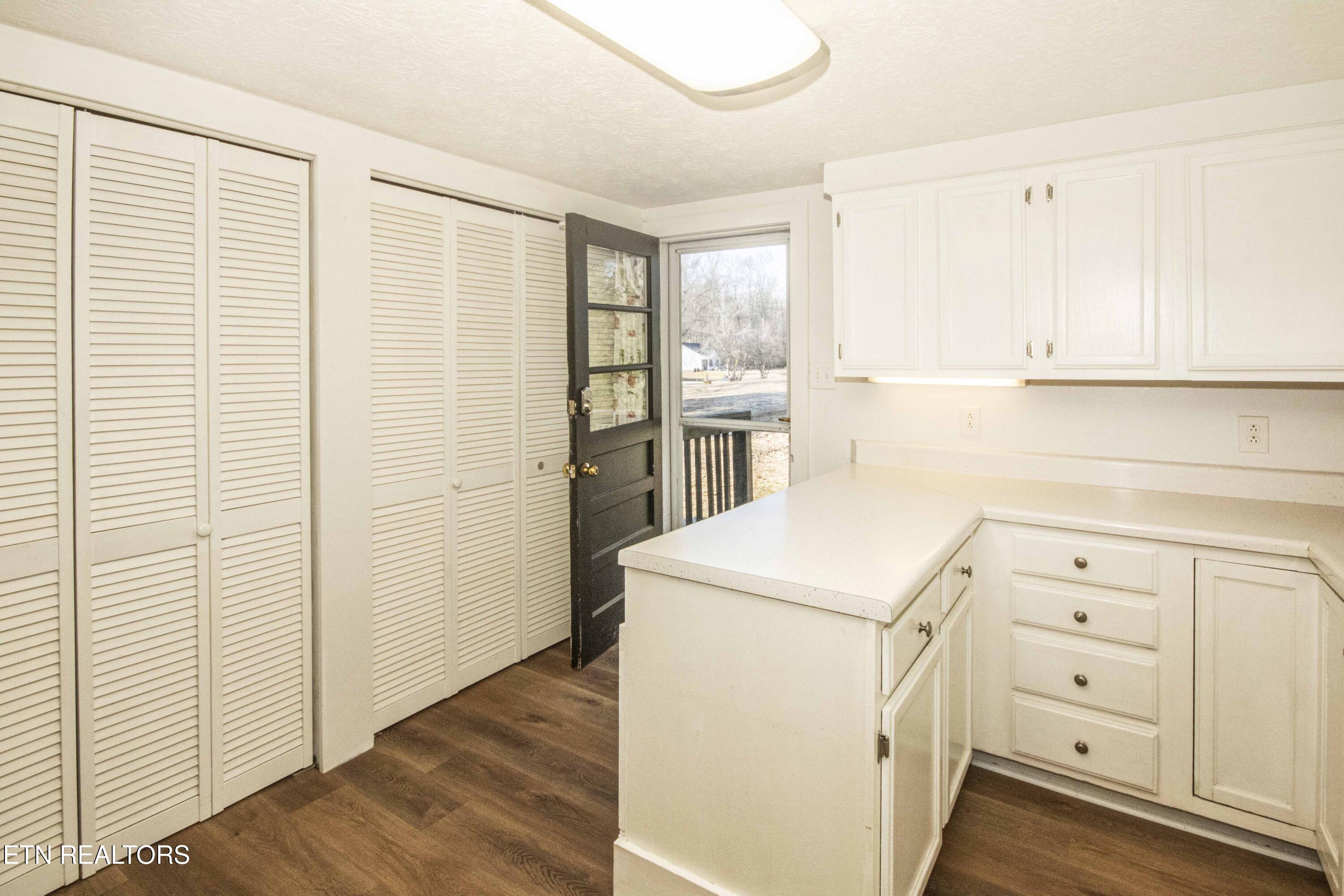 118 Bennett Road Oliver Springs, TN 37840 - Photo 14 of 48 V19A9543
