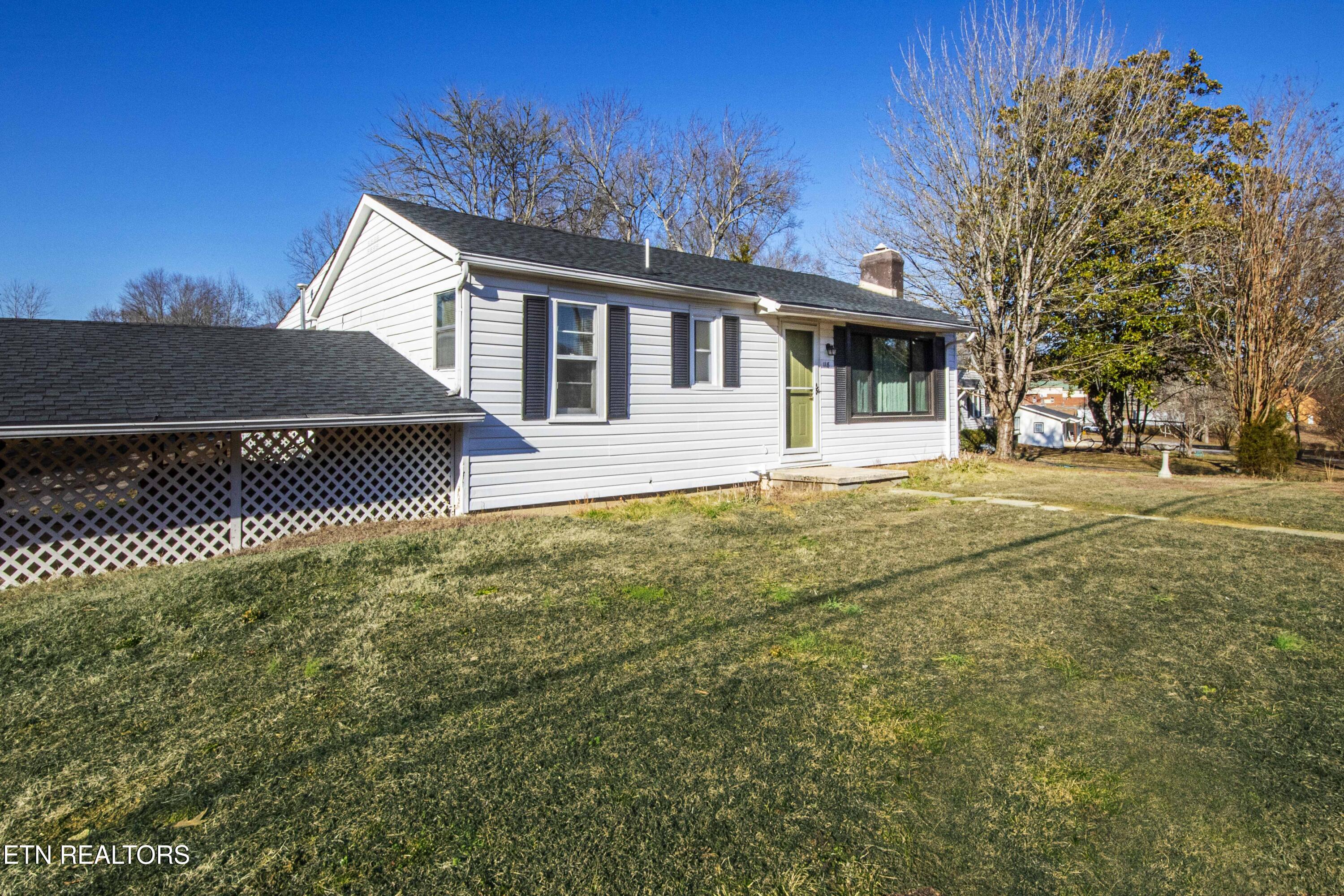 118 Bennett Road Oliver Springs, TN 37840 - Photo 3 of 48 V19A9513