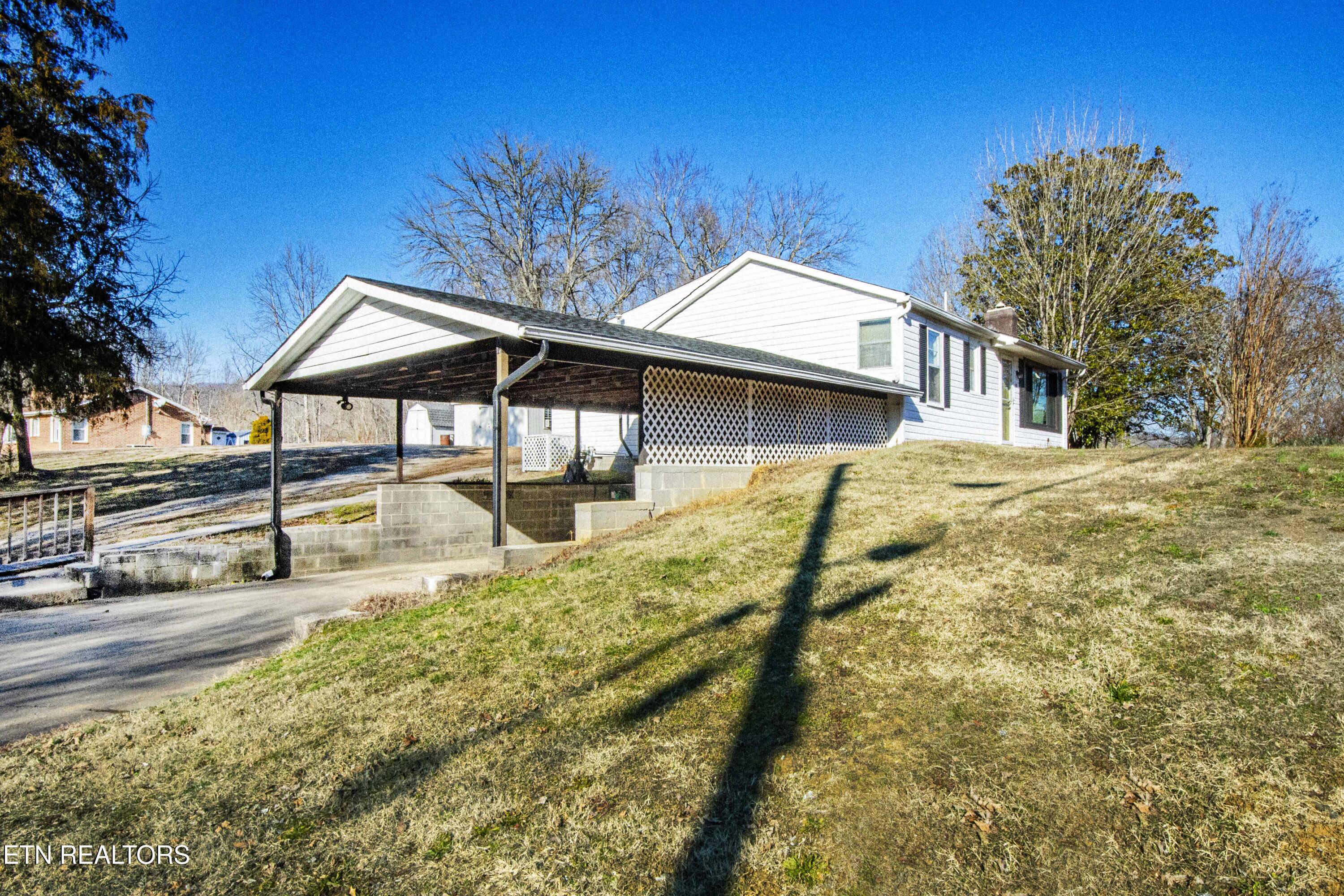 118 Bennett Road Oliver Springs, TN 37840 - Photo 38 of 48 V19A9512