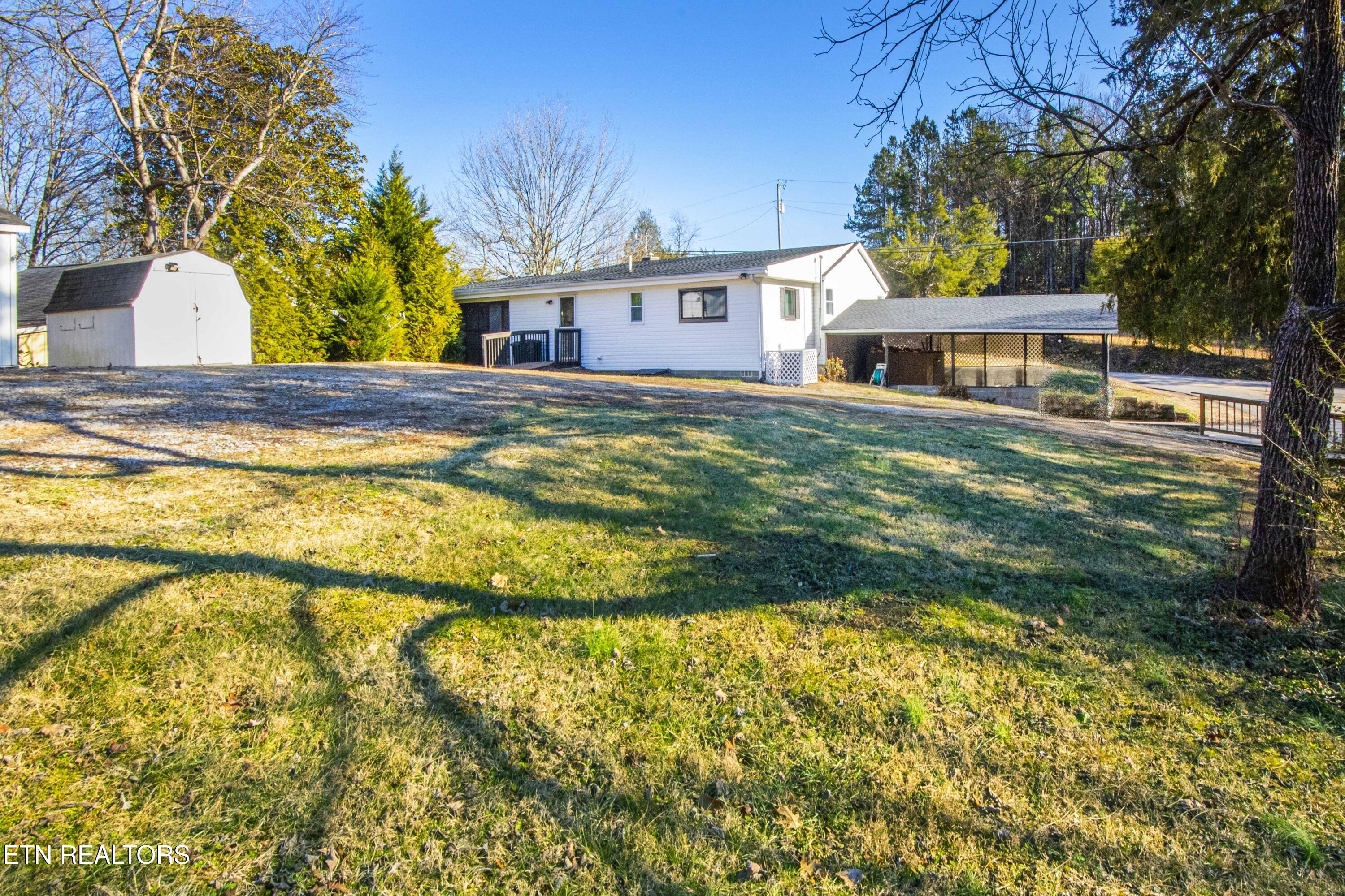 118 Bennett Road Oliver Springs, TN 37840 - Photo 41 of 48 V19A9518