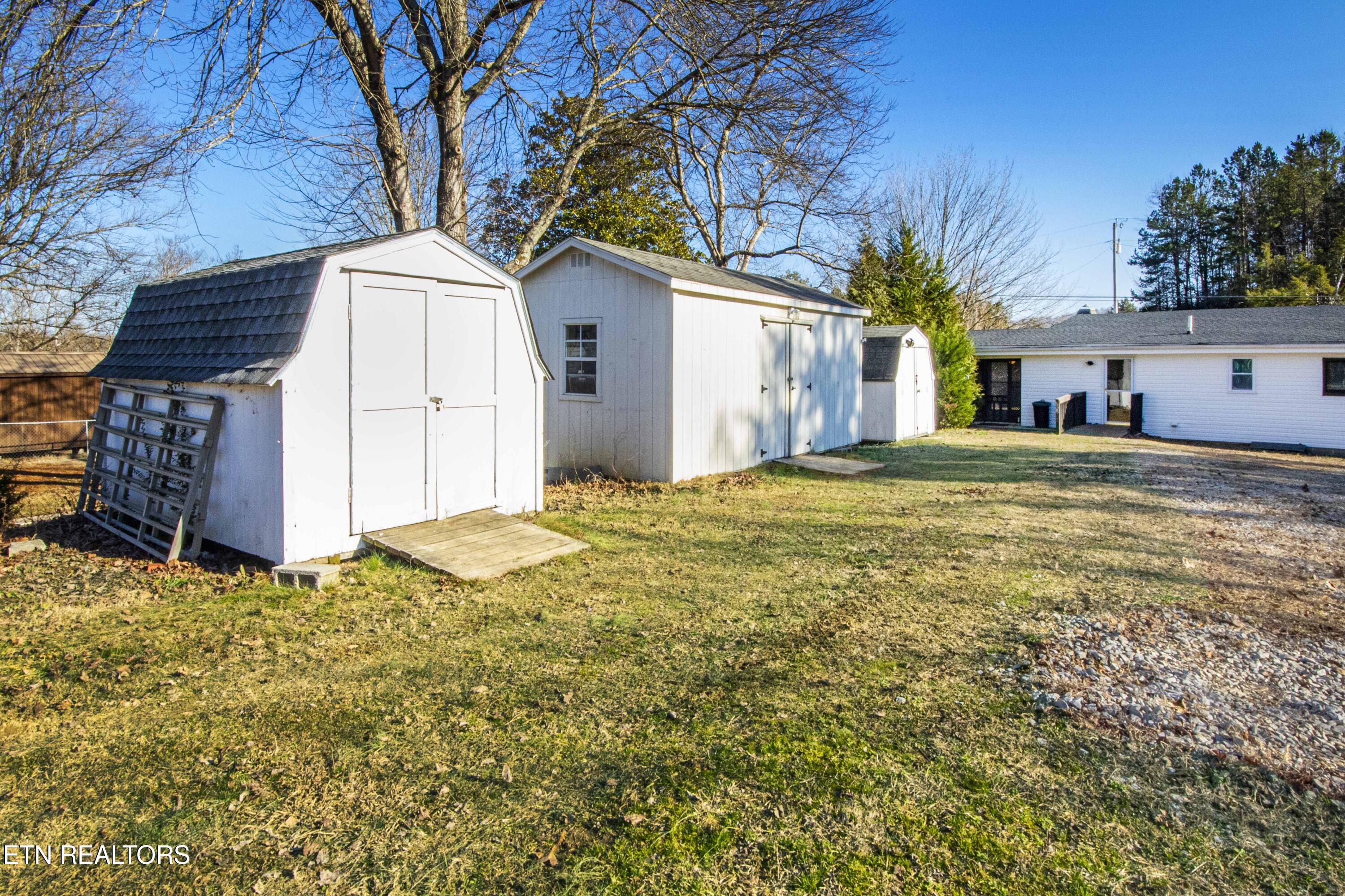 118 Bennett Road Oliver Springs, TN 37840 - Photo 43 of 48 V19A9520