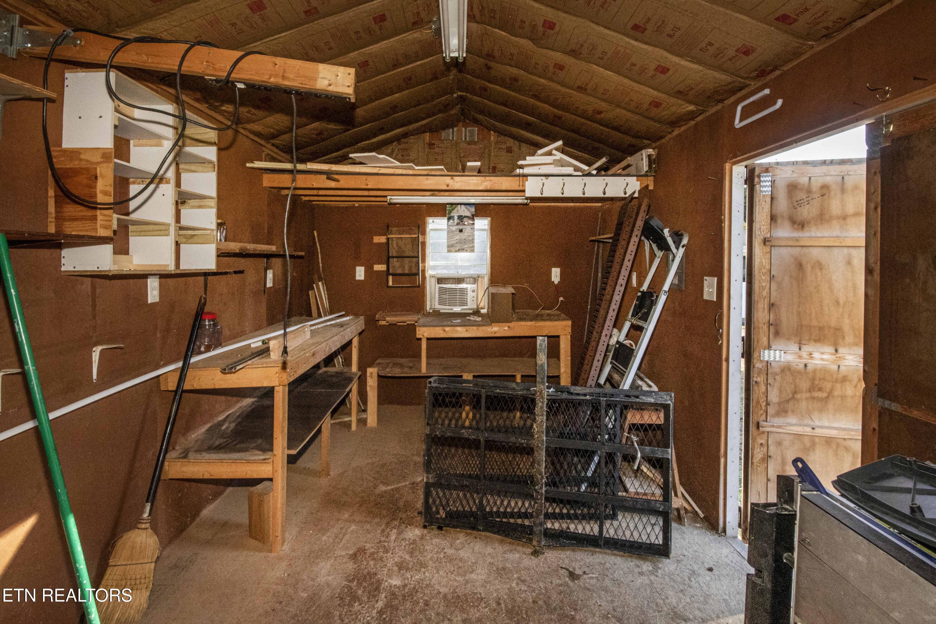 118 Bennett Road Oliver Springs, TN 37840 - Photo 44 of 48 V19A9522