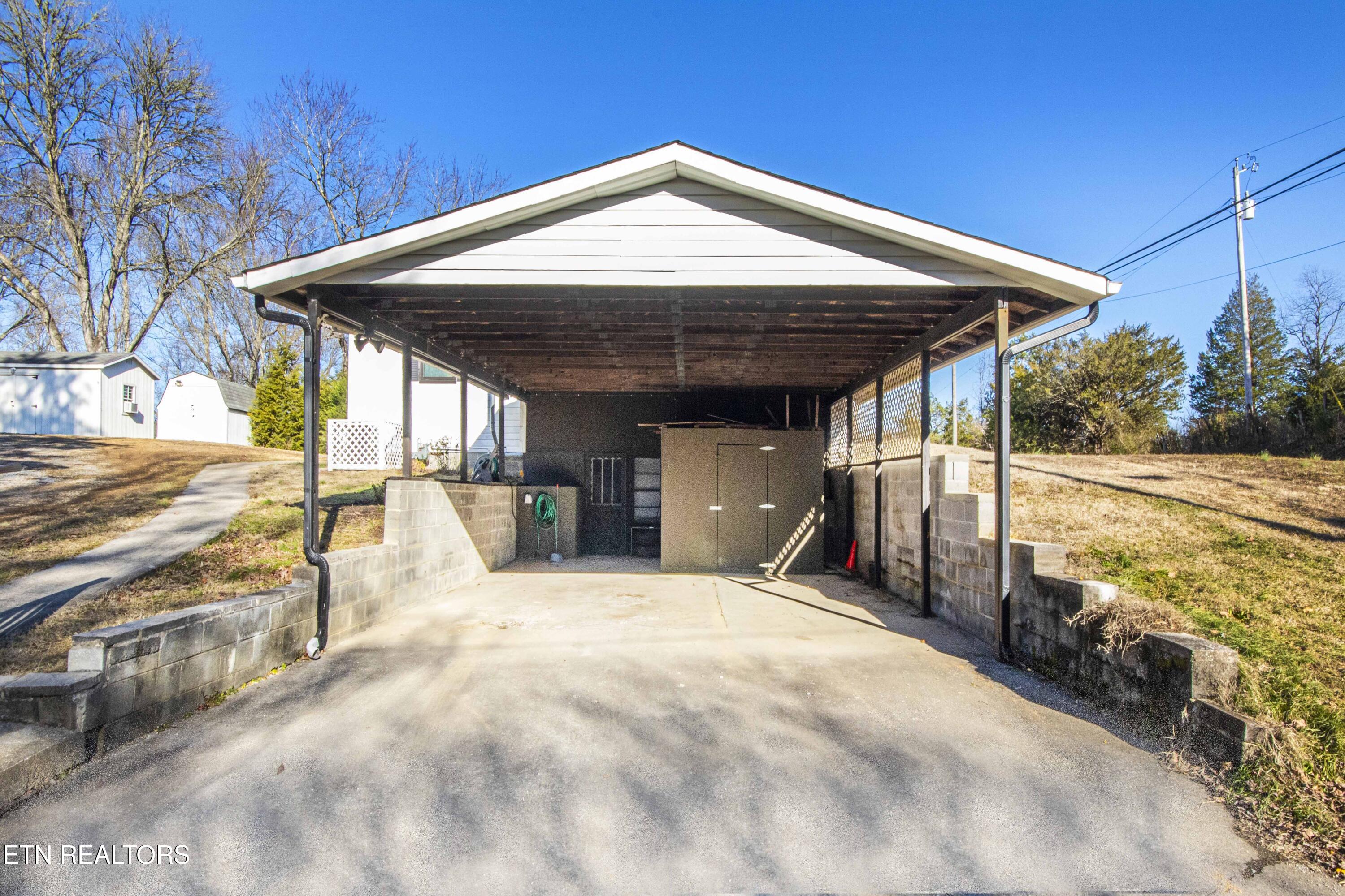 118 Bennett Road Oliver Springs, TN 37840 - Photo 5 of 48 V19A9510