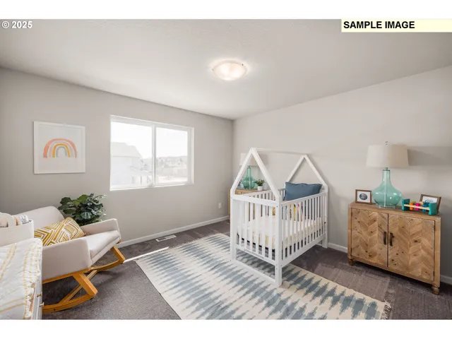 a view of livingroom with furniture and windows