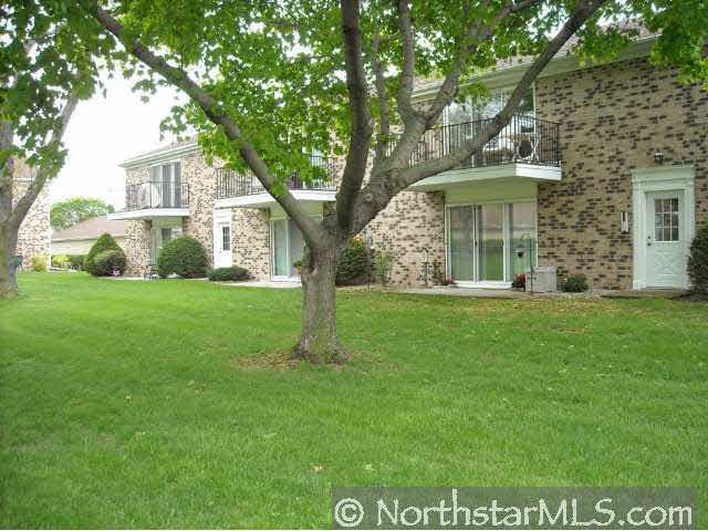 1911 Greenfield Lane Southwest, Unit 1 Rochester, MN 55902 - Photo 9 of 10