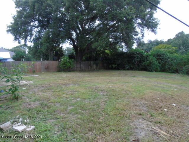267 Riley Avenue Northeast Palm Bay, FL 32907 - Photo 4 of 12 DSC05119