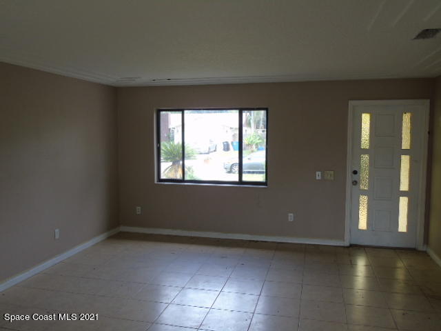 267 Riley Avenue Northeast Palm Bay, FL 32907 - Photo 5 of 12 DSC05133