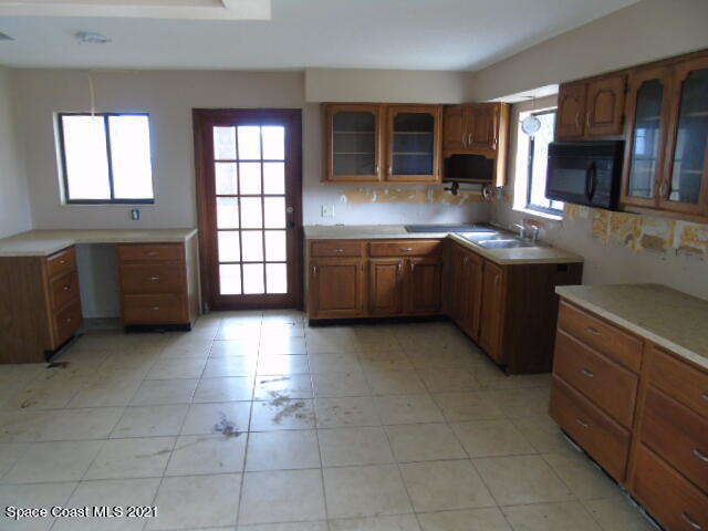 267 Riley Avenue Northeast Palm Bay, FL 32907 - Photo 8 of 12 DSC05127