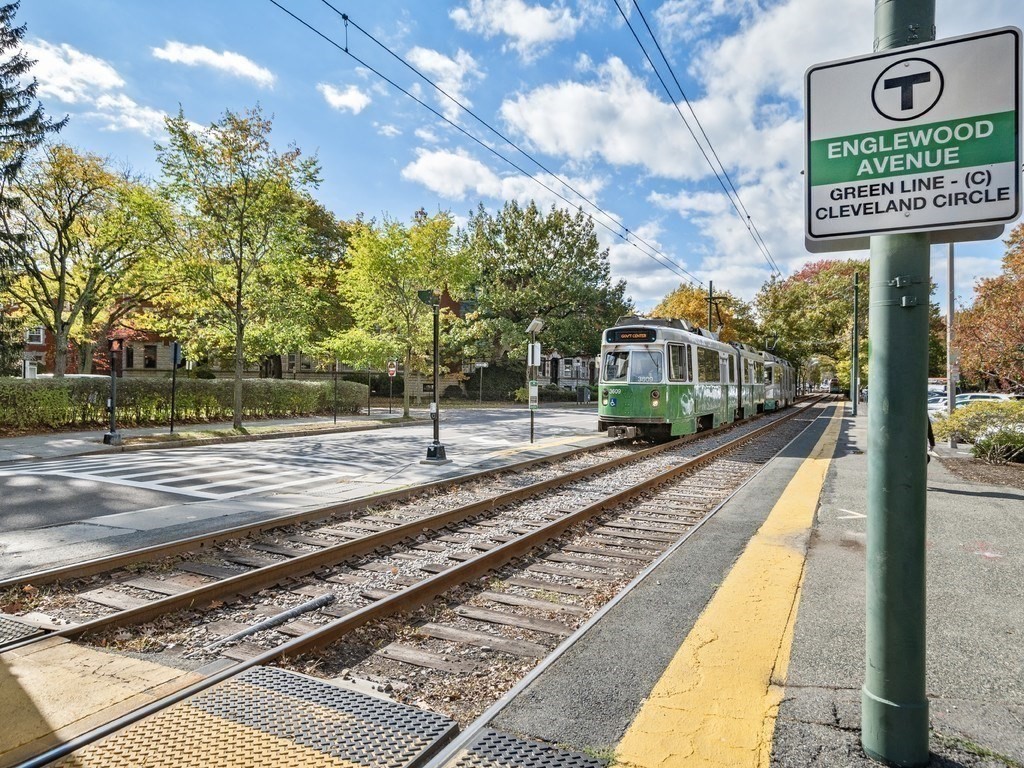 3 Englewood Avenue, Unit 9 Brookline, MA 02445 - Photo 24 of 25