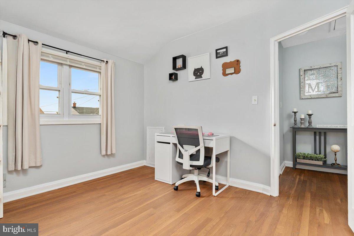 1909 Wareham Road Baltimore, MD 21222 - Photo 20 of 33