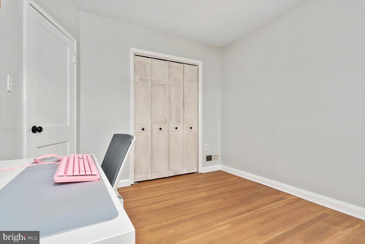 1909 Wareham Road Baltimore, MD 21222 - Photo 21 of 33