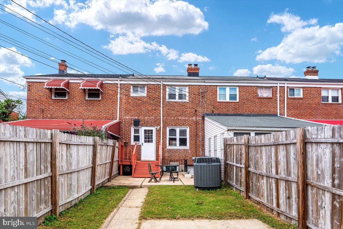 1909 Wareham Road Baltimore, MD 21222 - Photo 27 of 33