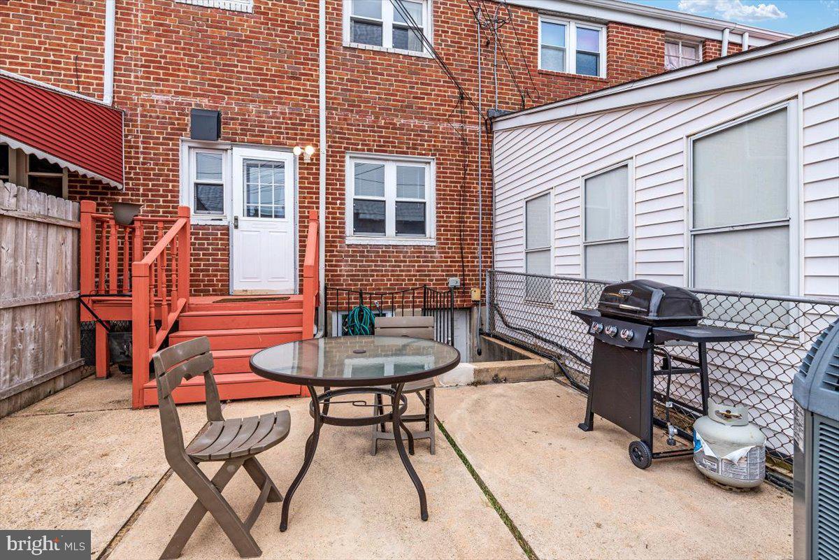 1909 Wareham Road Baltimore, MD 21222 - Photo 30 of 33