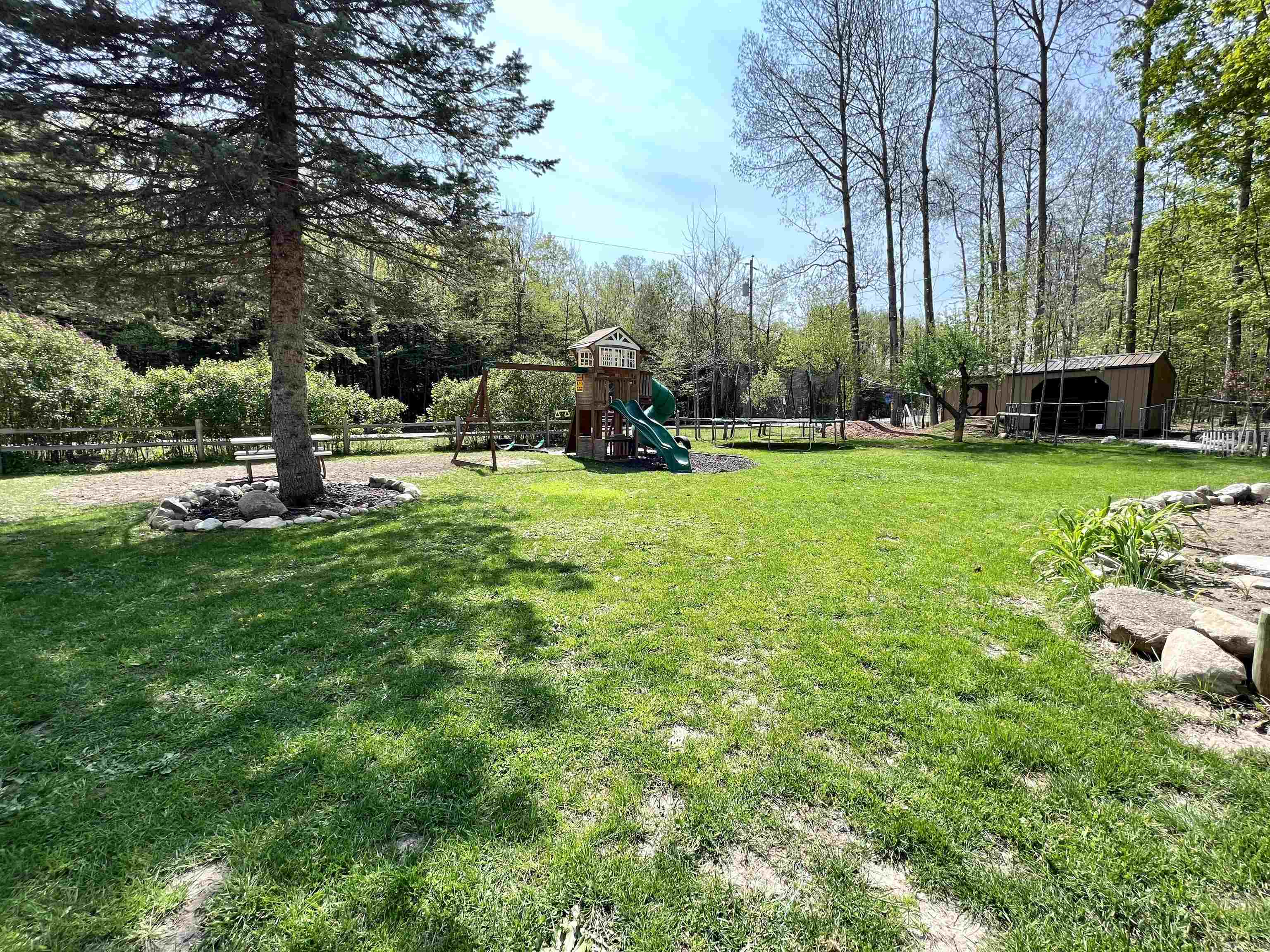 7324 Atwood Road Ellsworth, MI 49729 - Photo 5 of 53 1911091-4.JPG