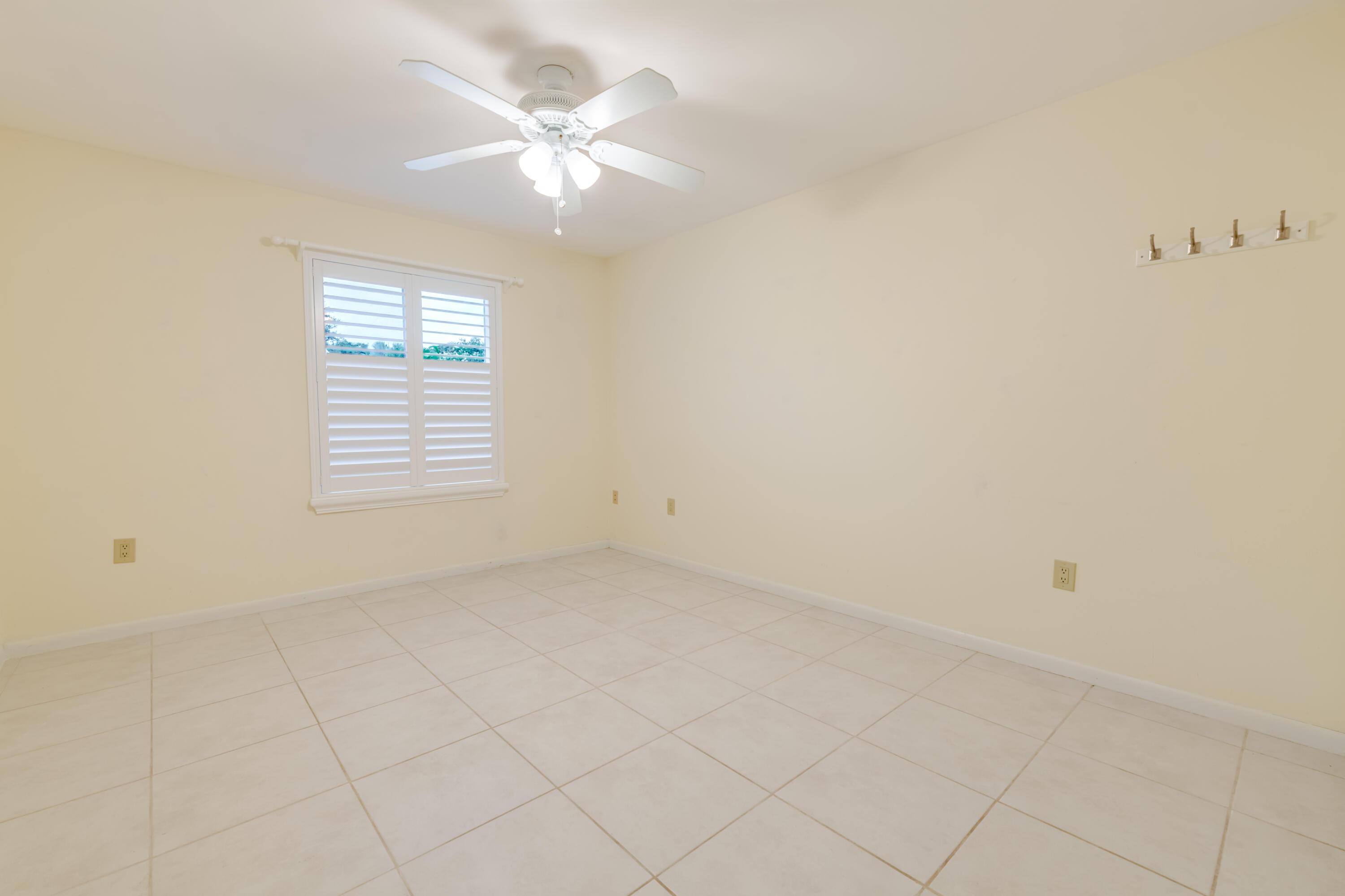 114 Beach Summit Court Jupiter, FL 33477 - Photo 68 of 97 62 Bedroom 1