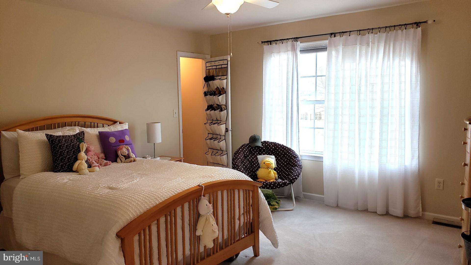375 South Middlesex Road Carlisle, PA 17015 - Photo 31 of 49 2nd Bedroom w/ walk-in closet.
