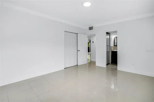 $4,000 | 2300 Southwest 24th Street, Miami, FL 33145